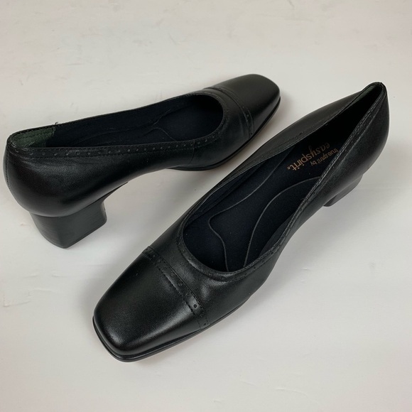 Easy Spirit Black Leather Square Toe Career Shoes - Picture 6 of 9